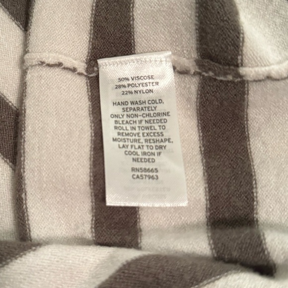 Caslon Long Sleeve Colorblock Hoodie Sweater, Black and Olive Green, Size S - Picture 5 of 7